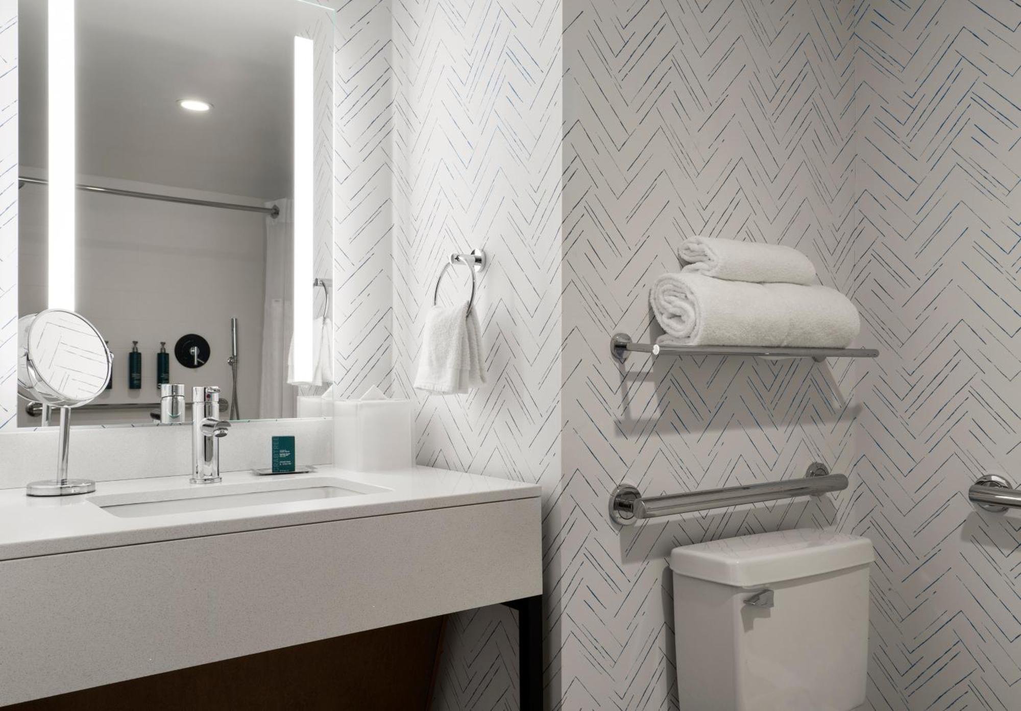 Doubletree By Hilton Hartford Downtown Hotell Exteriör bild
