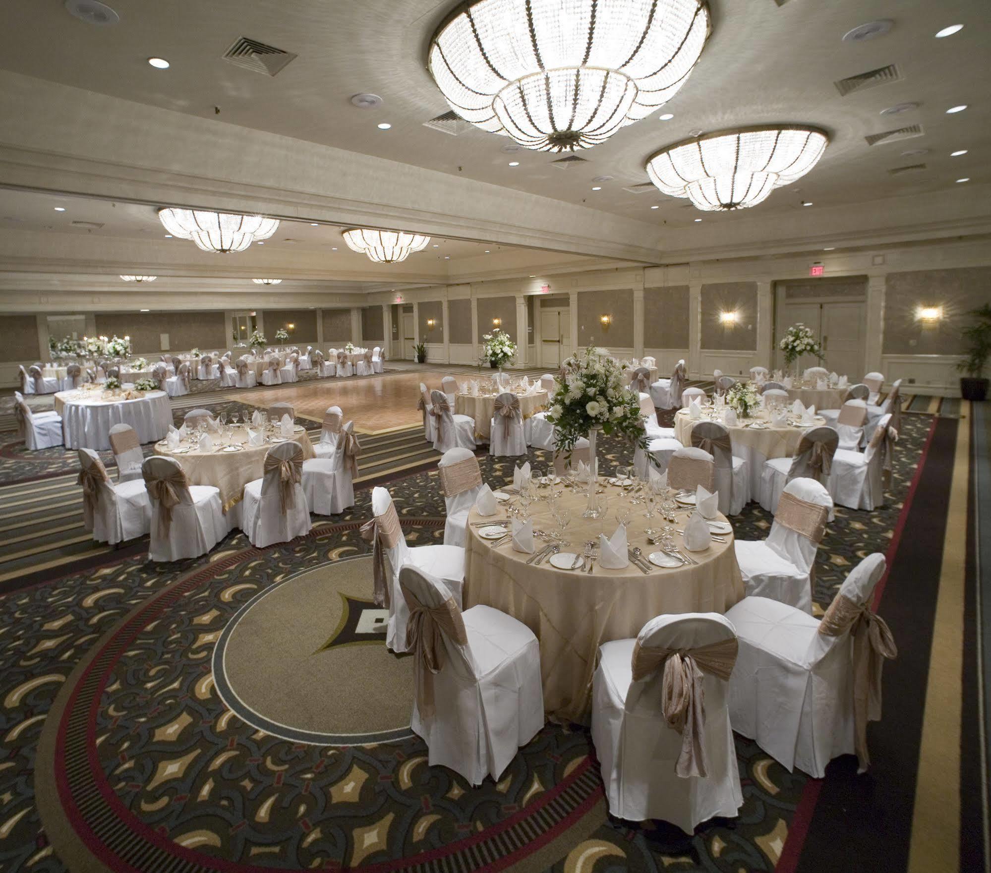 Doubletree By Hilton Hartford Downtown Hotell Exteriör bild
