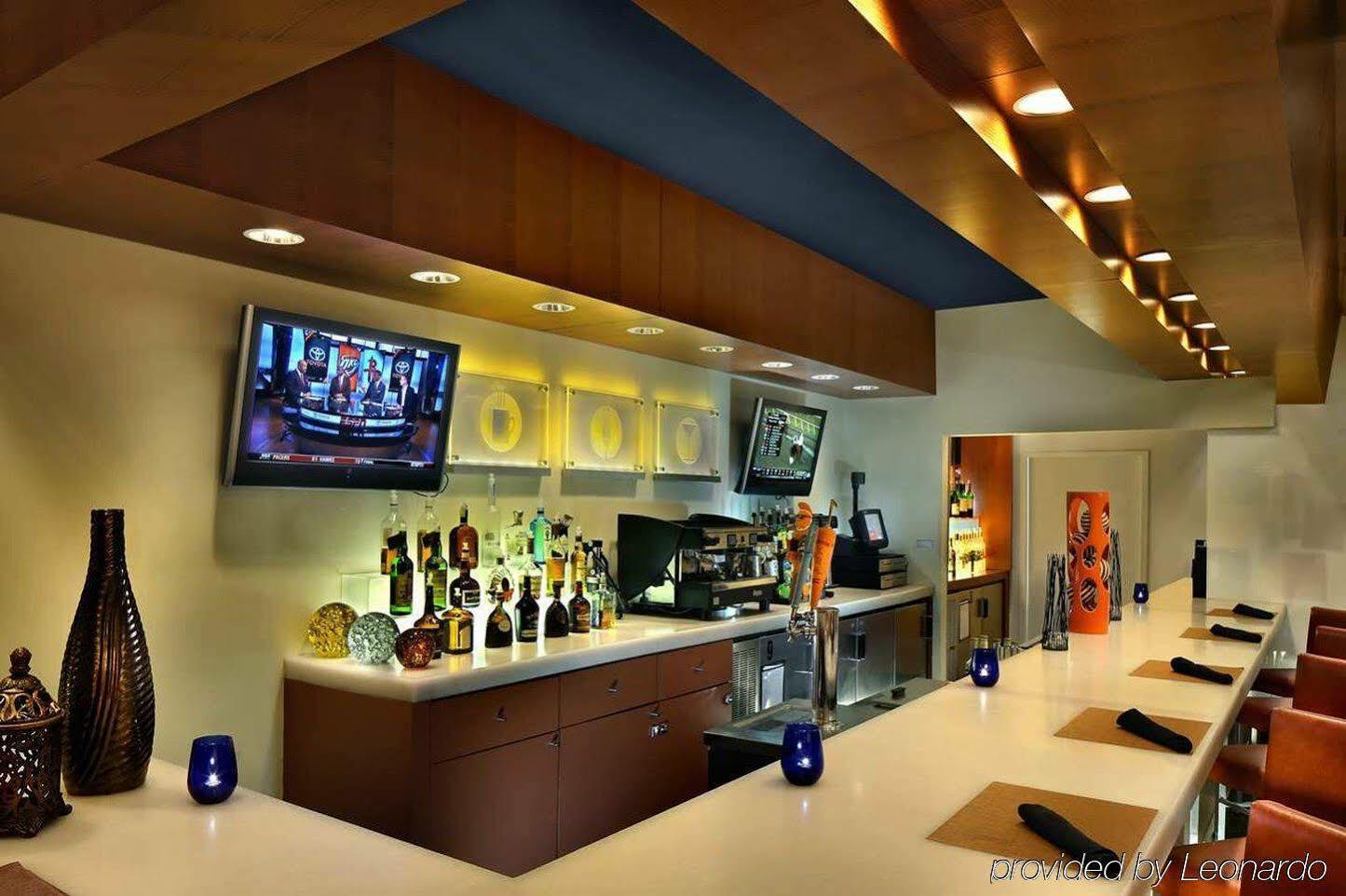 Doubletree By Hilton Hartford Downtown Hotell Exteriör bild